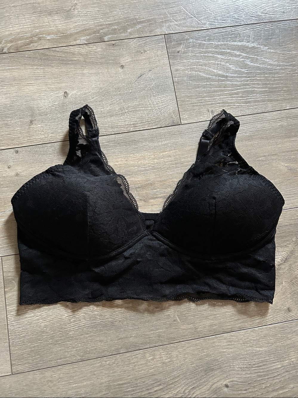 PINK Victoria's Secret Lace V-Neck Bralette - XL - Picture 5 of 16